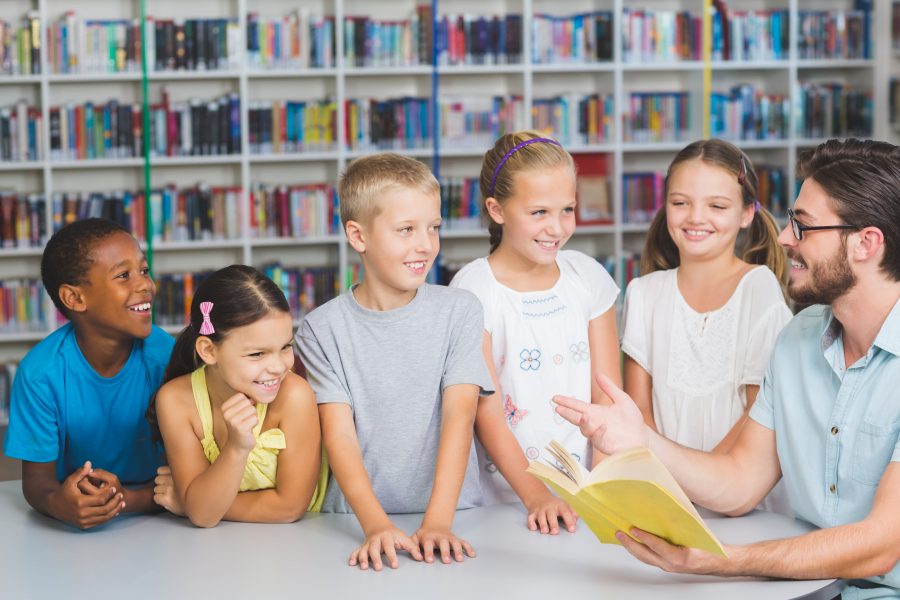 A Library Field Trip Encourages Students to Read Over the Summer